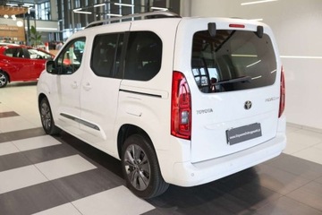 Toyota 2020 Toyota Proace City Verso City Verso 1.5 D-4D Family Aut. Oferta dealera Gw, zdjęcie 3