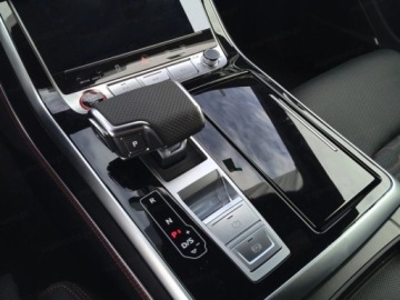 Audi Q8 2025 Q8 / E-Tron RSQ8 TFSI quattro Performance 4.0 (640KM) 2025, zdjęcie 11