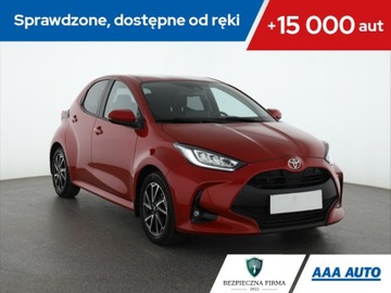 Toyota Yaris IV Hatchback 1.5 Dynamic Force 125KM 2022 Toyota Yaris 1.5 VVT-i, Salon Polska