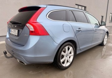 Volvo V60 I Kombi Facelifting 2.0 D4 DRIVE-E 190KM 2018 Volvo V60 salon PL FV VAT 23 bezwypadkowy roczna gwarancja hak, zdjęcie 7