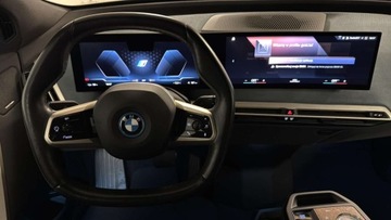 BMW iX SUV 71kWh 326KM 2022 BMW iX BMW Model iX40 M Salon Polska F-ra Vat 23 Elektryczny 326KM, zdjęcie 11
