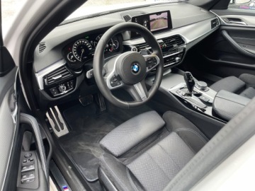 BMW Seria 5 G30-G31 Limuzyna 520d 190KM 2020 BMW 5 Pakiet M-Sport! Salon Polska! FV 23% Serwis ASO BMW! Mod.2020!, zdjęcie 6