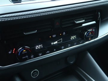 Nissan Qashqai III Crossover 1.3 DIG-T MHEV 158KM 2024 Nissan Qashqai 1.3 DIG-T MHEV, 1. Właściciel, zdjęcie 15