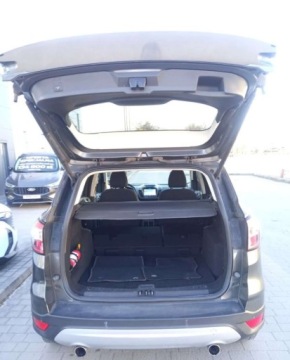 Ford Kuga II SUV Facelifting 1.5 EcoBoost 150KM 2018 Ford Kuga Salon Polska, Serwis ASO, Nowy rozrzad i pompa wody 1.5 Benzyna, zdjęcie 17