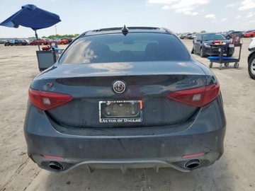 Alfa Romeo Giulia II Sedan Facelifting 2.0 Turbo 280KM 2021 Alfa Romeo Giulia TI 2021 2.0l 2.0 Benzyna 280KM, zdjęcie 2
