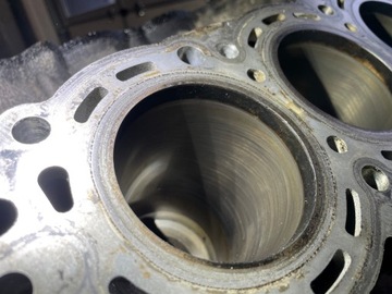 BLOK MOTORU MERCEDES SPRINTER 906 3.0 CDI W211 W212 OM642 642.896