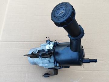 CITROEN DS4 C4 II B7 ČERPADLO SERVA 9675674180