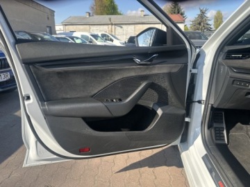 Skoda Octavia IV Kombi 2.0 TDI SCR 200KM 2022 Skoda Octavia RS 2.0 TDI 200KM 4x4 Head-Up Matrix, zdjęcie 10