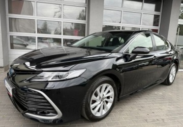 Toyota Camry IX Sedan 2.5 Hybrid Dynamic Force 218KM 2021 Toyota Camry salon Polska, FV-VAT 23, Gwarancja, 1 rej. 2022r. 2.5 Hybryda, zdjęcie 17