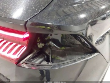 Audi Q8 2022 Audi Q8 2022 AUDI Q8 PREMIUM PLUS 55 TFSI QUATTRO TIPTRONIC 3.0 Benzyna, zdjęcie 16