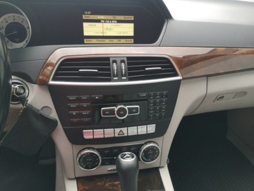 Mercedes Klasa C W204 Kombi T204 1.8 200 CGI BlueEFFICIENCY 184KM 2012 Mercedes C 200 1,8 T 184KM Klimatr Automat Nawi, zdjęcie 14