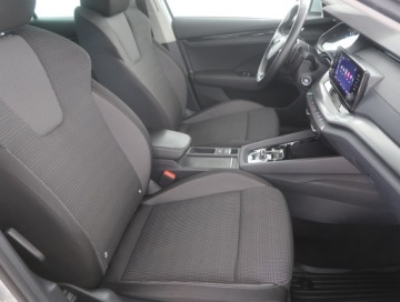 Skoda Octavia IV Liftback 1.0 TSI EVO 110KM 2020 Skoda Octavia 1.0 TSI e-tec, Salon Polska, zdjęcie 8