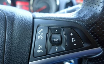 Opel Astra J Sports Tourer Facelifting 2.0 BiTurbo CDTI 195KM 2014 Opel Astra 2.0CDTI 195KM BiTurbo Wymieniony rozrzad Nowe opony Navi Skora, zdjęcie 23