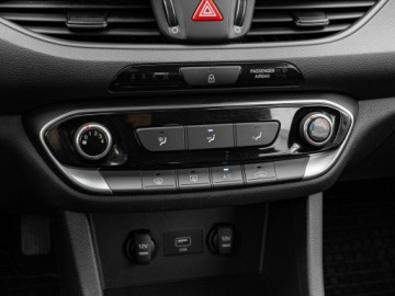 Hyundai i30 III Hatchback Facelifting 1.5 DPI 110KM 2022 Hyundai i30 GD2C847#1.5 DPI Classic + Bluetooth, zdjęcie 17