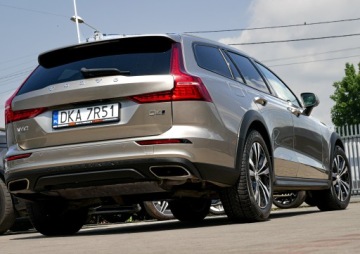 Volvo 2019 Volvo V60 CC AWD Pro Pamięć ACC skóra Komforty Blis Diody Keyles LKA Winter, zdjęcie 7