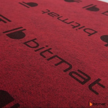 Звукоизоляционный коврик, самоклеящиеся пенопластовые гранулы с бутиловым нетканым материалом битмат.