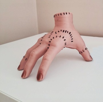 ФИГУРКА РУКА СРЕДЫ АДДАМСА РУКА ВЕЩЬ ТАНЕЦ