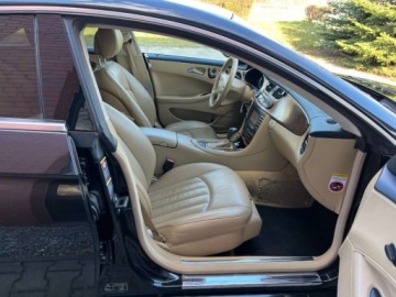 Mercedes CLS W219 Coupe 5.0 V8 (500) 306KM 2005 Mercedes-Benz CLS 5.0 benzyna 306 KM automat zarej w PL zadbany mozliw, zdjęcie 17