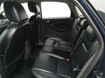 Ford Focus II Hatchback 5d 2.0 Duratec 145KM 2005 Ford Focus 2.0 16v 145KM Klimatr Xenony Skóra Alu, zdjęcie 15