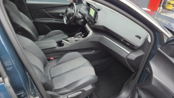 Peugeot 5008 II Crossover Facelifting 1.5 BlueHDi 130KM 2022 Peugeot 5008 1.5 BlueHDi 130KM VAT 23% ALLURE, zdjęcie 25