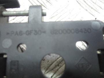 DRŽÁK DRŽÁKY KLIKY LEVÝ PŘEDNÍ RENAULT LAGUNA II 8200008430