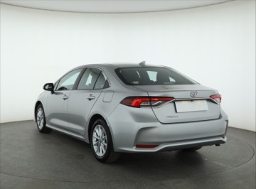 Toyota Corolla XII Sedan 1.5 VVT-i 125KM 2022 Toyota Corolla 1.5 VVT-i, Salon Polska, zdjęcie 3