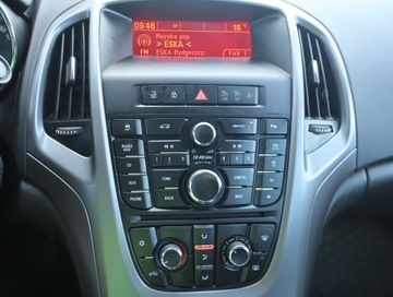 Opel Astra J Sedan 1.6 CDTI ecoFLEX 110KM 2018 Opel Astra 1.6 CDTI, Salon Polska, Serwis ASO, zdjęcie 10