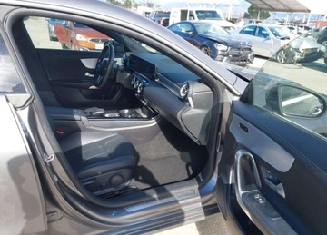 Mercedes CLA C118/X118 Coupe 2.0 250 224KM 2022 Mercedes-Benz CLA 2022r., Cla 250 Coupe, 2L, od ubezpieczalni 2.0 Benzyna, zdjęcie 9