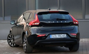 Volvo V40 II 2019 Volvo V40 Volvo V40 T2 Linje Svart 2.0 Benzyna 122KM, zdjęcie 3