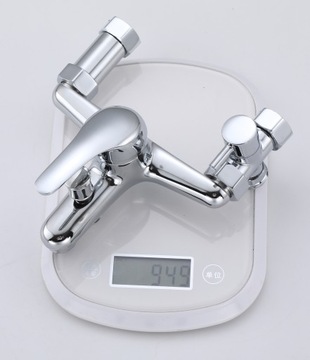 Смеситель для ванны и душа с клапаном