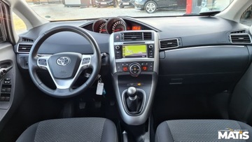 Toyota Verso Minivan 1.8 Valvematic 147KM 2013 Toyota Verso 1.8BENZ manual Navi kamera 7 osob bi xenony climatronic 1.8, zdjęcie 31