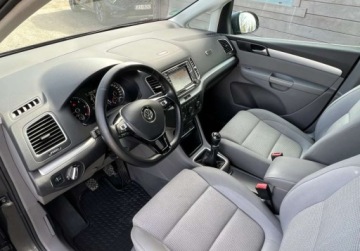 Volkswagen Sharan II Van Facelifting 2.0 TDI SCR 184KM 2017 Volkswagen Sharan 2.0TDI 184KM Xenon Led Navi Klimatronik 7 Foteli Stan Bd, zdjęcie 13