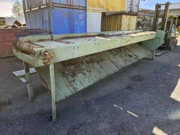 Роликовый стол за обрезным станком, отделяющий кромку от досок /ПР 259/