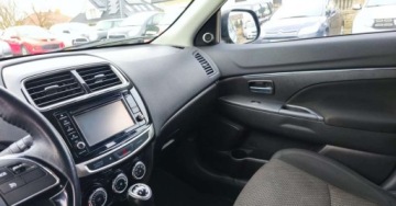 Mitsubishi ASX I SUV Facelifting 2016 1.6 117KM 2017 Mitsubishi ASX Mitsubishi ASX 1.6 Benzyna 117KM, zdjęcie 16