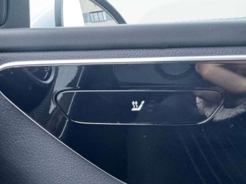 Mercedes Klasa C W206 Limuzyna 2.0 220d 200KM 2023 Mercedes-Benz Klasa C C 220 d 4MATIC AMG Kamera MBUX Grzana kierownica, zdjęcie 22