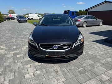 Volvo S60 II Sedan 3.0 T6 304KM 2012 Volvo S60 3.0 Benz T6 R-DESIGN Bogata Wersja 3.0 Benzyna 304KM, zdjęcie 1
