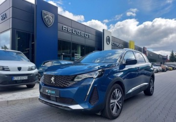 Peugeot 5008 II Crossover Facelifting 1.2 PureTech 130KM 2023 Peugeot 5008 5008 1.2 Allure Pack SS EAT8 1.2 Benzyna 130KM