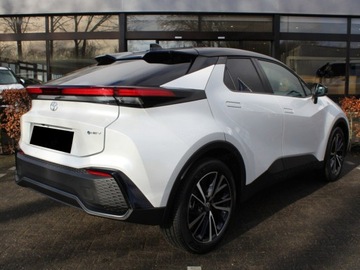 Toyota C-HR II SUV 1.8 Hybrid 140KM 2025 Od ręki - Executive 1.8 Hybrid 140KM | Podgrzewane fotele!, zdjęcie 2