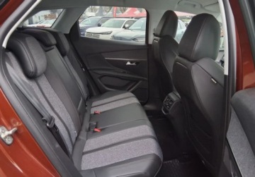 Peugeot 3008 II Crossover 1.2 PureTech 130KM 2019 Peugeot 3008 Peugeot 3008 1,2 PureTech GPF Allure SS EAT8 po wymianie ro, zdjęcie 14