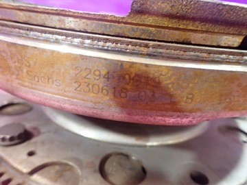 AUDI A4 B8 07- 2,0 TDI CJCB CJC SPOJKA DVOUHMOTNÉ KOTOUČ PŘÍTLAČÁK DVOUHMOTA