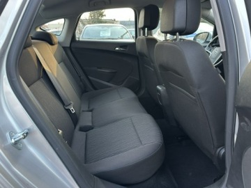 Opel Astra J Sedan 1.6 CDTI ecoFLEX 110KM 2015 Opel Astra Nawigacja/ Zamiana/ Kredyt, zdjęcie 21