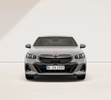 BMW Seria 5 G90-91 Touring 2.0 520d 197KM 2025 BMW 520 BMW 520d xDrive M Pro Iconic Glow Harmann/, zdjęcie 2