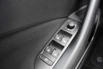 Skoda Kamiq Crossover Facelifting 1.0 TSI 115KM 2024 Skoda Kamiq SalonPL 1.0TSI 115KM Selection Kamera Kessy Tempomat Smartlink, zdjęcie 26