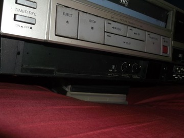 Видеомагнитофон NEC N831EG - Памятник ~~1980 год ЯПОНИЯ видео не указано