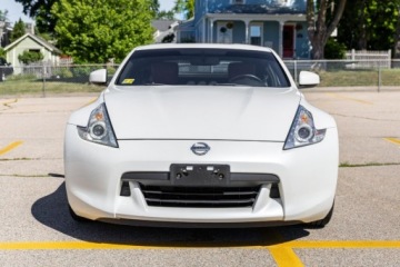 Nissan 370Z 2009 Nissan 370 Z Touring Coupe 2009 3.7 Benzyna 332KM, zdjęcie 8