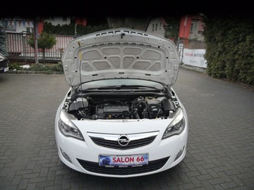 Opel Astra J Sports Tourer 1.4 Turbo ECOTEC 140KM 2011 Opel Astra 1.4t Xenon Stan b.dobry Gwarancja 12mc, zdjęcie 12