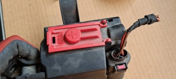 A4 B9 8W ROZDĚLOVAČ PROUDU 8W0941823 8W0941824AP A5