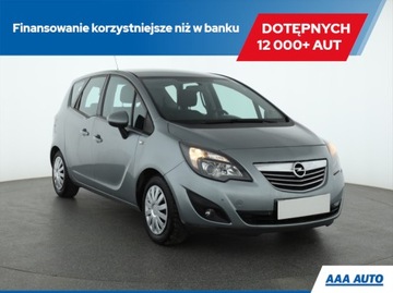 Opel Meriva II Mikrovan 1.4 Twinport ECOTEC 100KM 2010 Opel Meriva 1.4 i, Klima, Tempomat, Parktronic