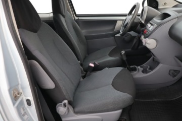 Toyota Aygo I Hatchback 3d 1.0 VVT-i 68KM 2006 Toyota Aygo 1.0 VVT-i, Klima, zdjęcie 8