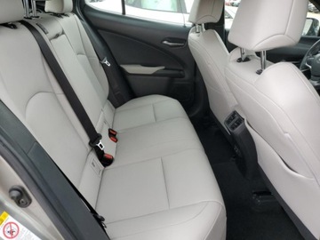 Lexus UX 2019 Lexus UX 200 FWD, 2019r., 2.0L 2.0 Benzyna 169KM, zdjęcie 9